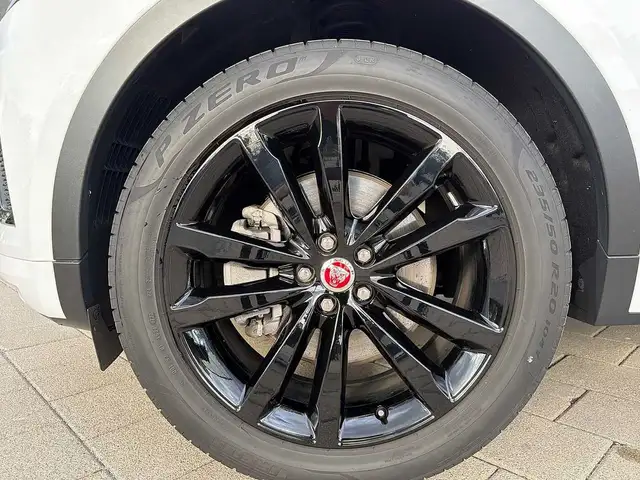 Jaguar E-Pace view 9