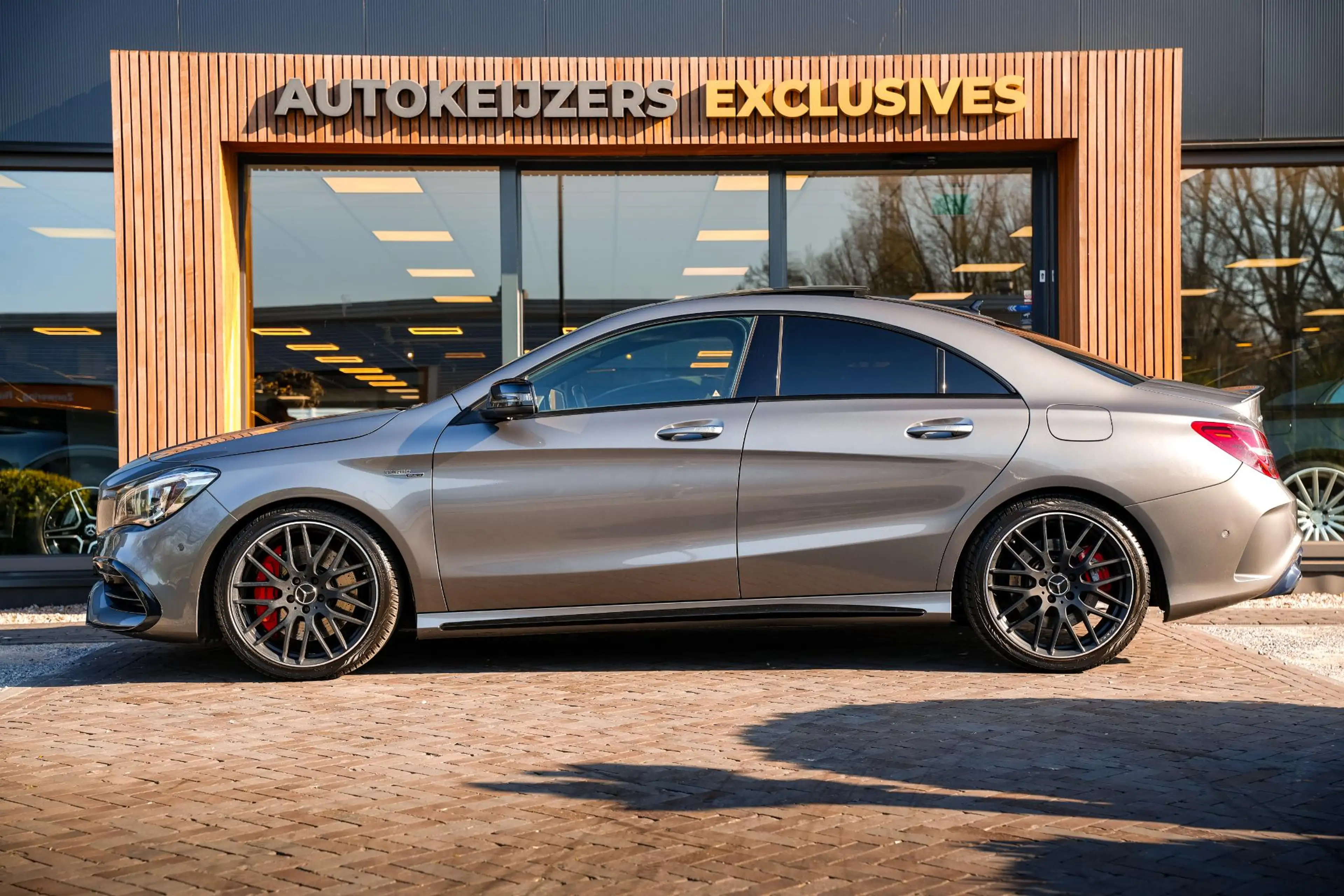Mercedes-Benz CLA 45 AMG 4MATIC Ambition Panoramadak Schaalstoelen Leer Mem — photo 5