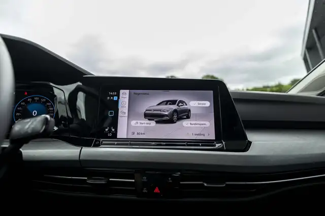 Volkswagen Golf view 30