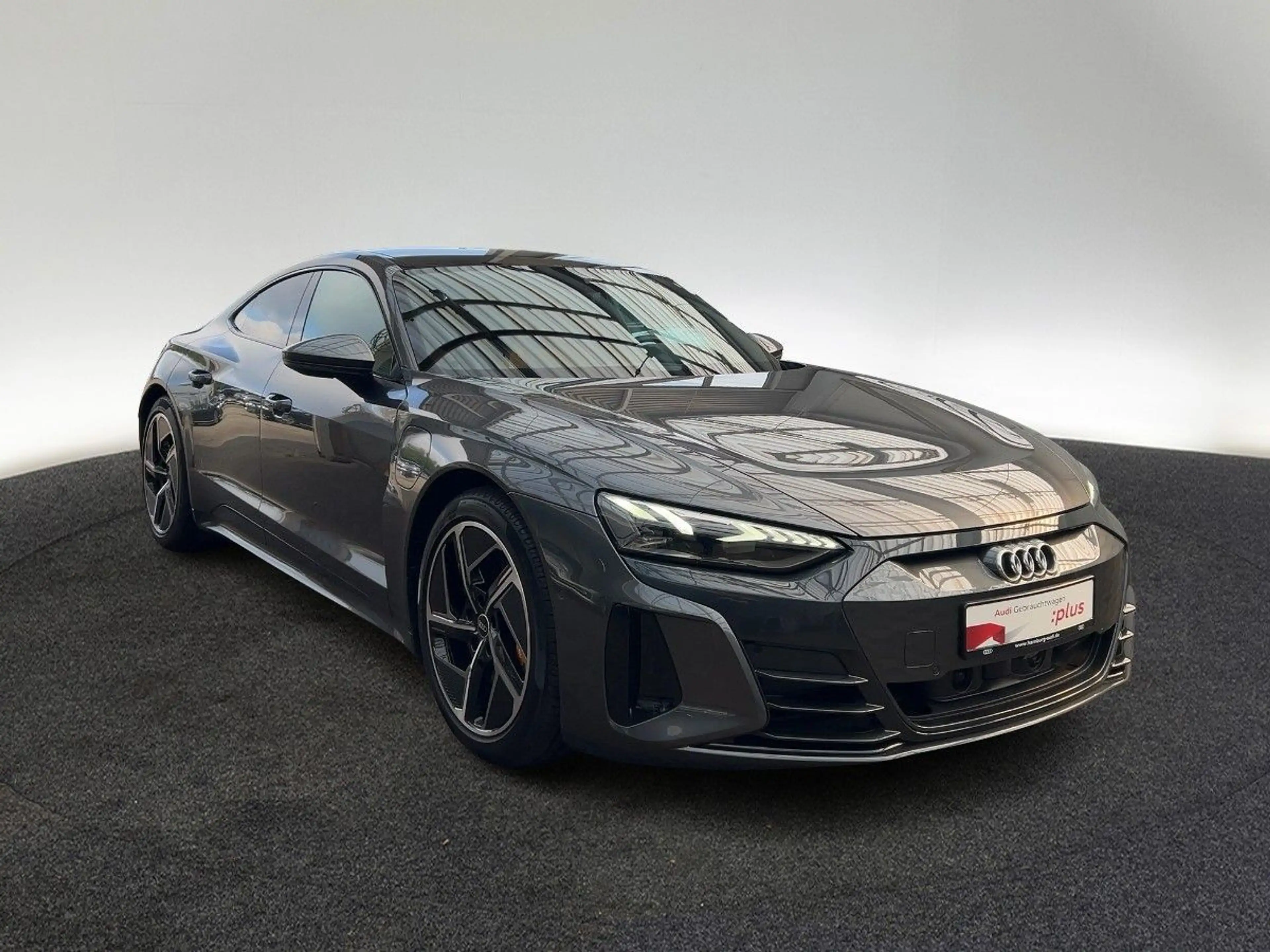 Audi e-tron GT 350 kW — photo 6