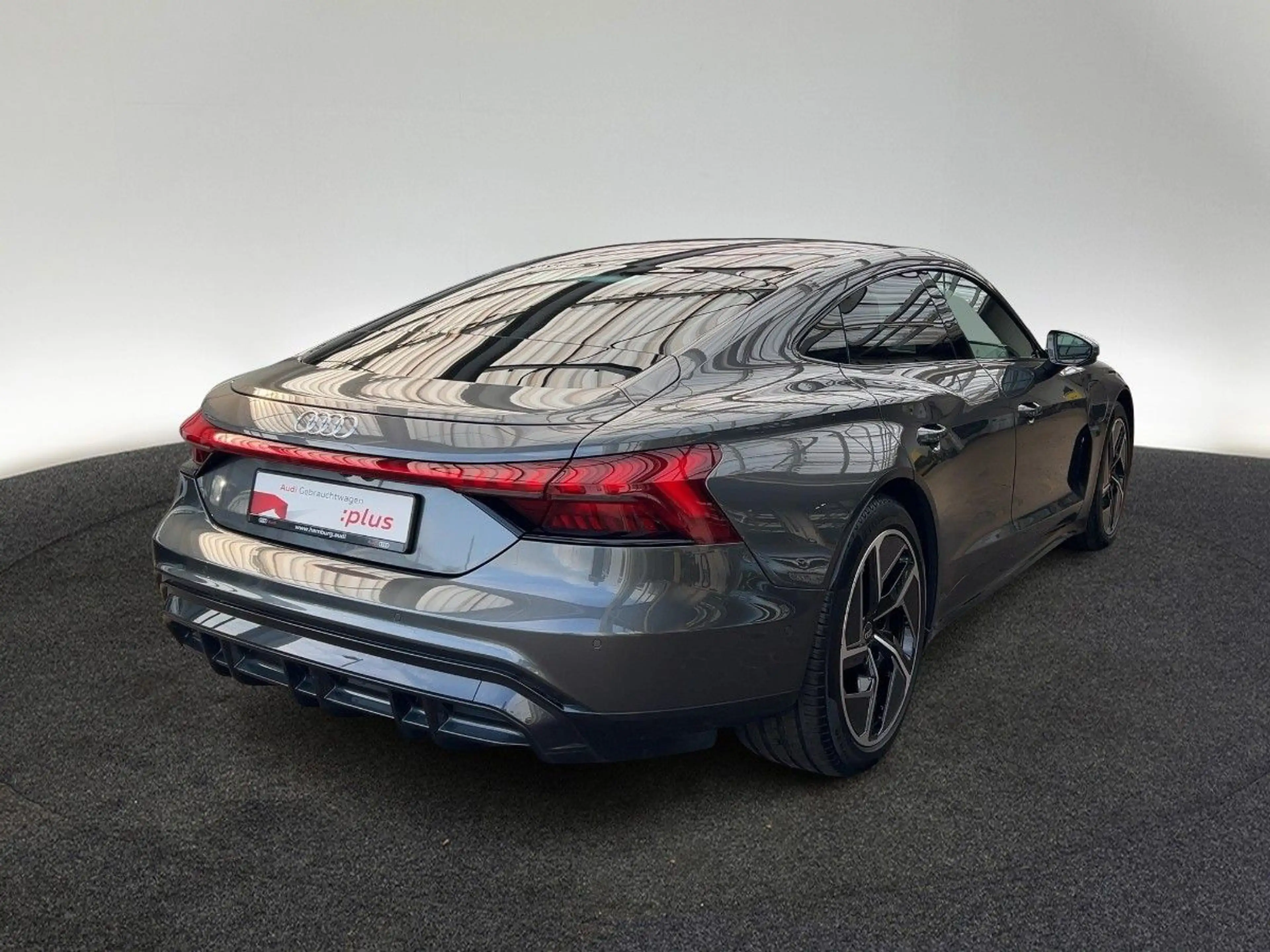 Audi e-tron GT 350 kW — photo 5