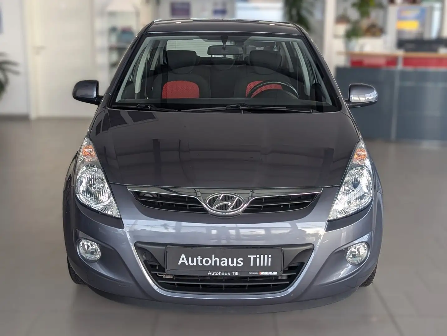 Hyundai i20 1.2 5-Türen /Klima / USB /Tüv Neu Grau - 2