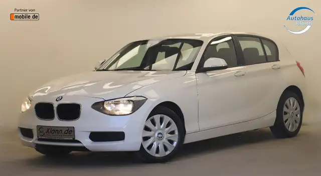 BMW 1 Series view 3