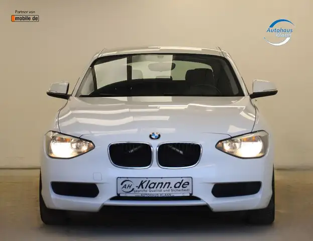 BMW 1 Series view 2