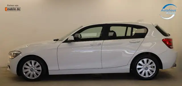 BMW 1 Series view 4