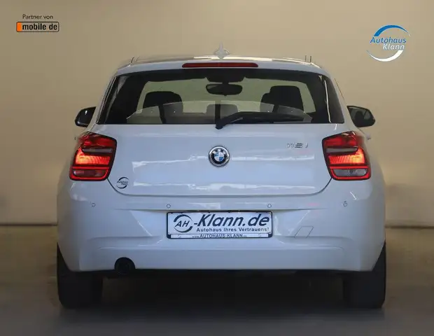 BMW 1 Series view 7