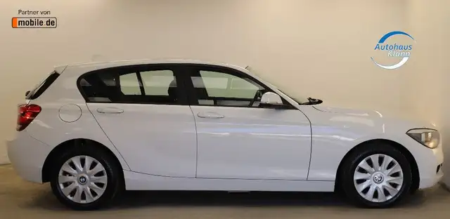 BMW 1 Series view 5
