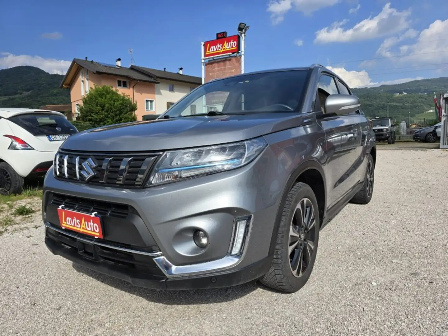 Suzuki Vitara 1.4 Hybrid 4WD AllGrip Top Grigio - 2