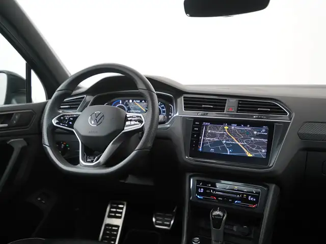 Volkswagen Tiguan view 6