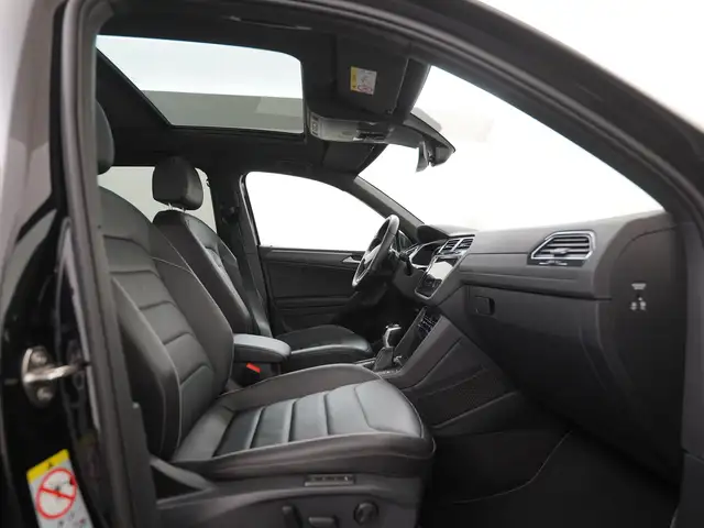 Volkswagen Tiguan view 3