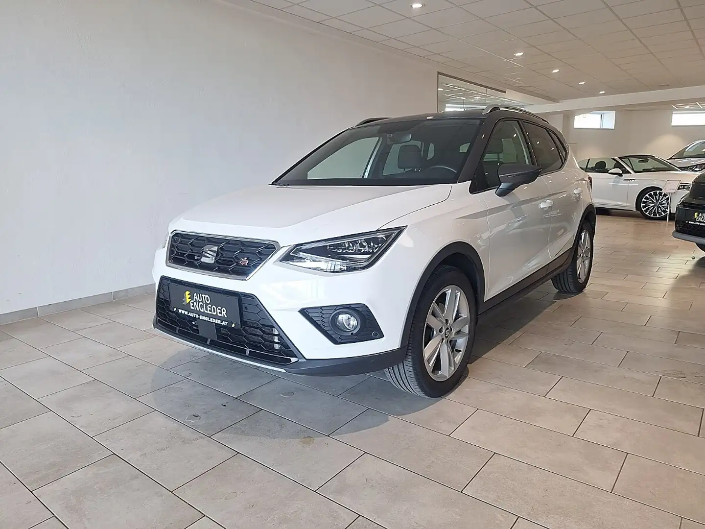 SEAT Arona 1,0 Eco TSI FR Fastlane Weiß - 2