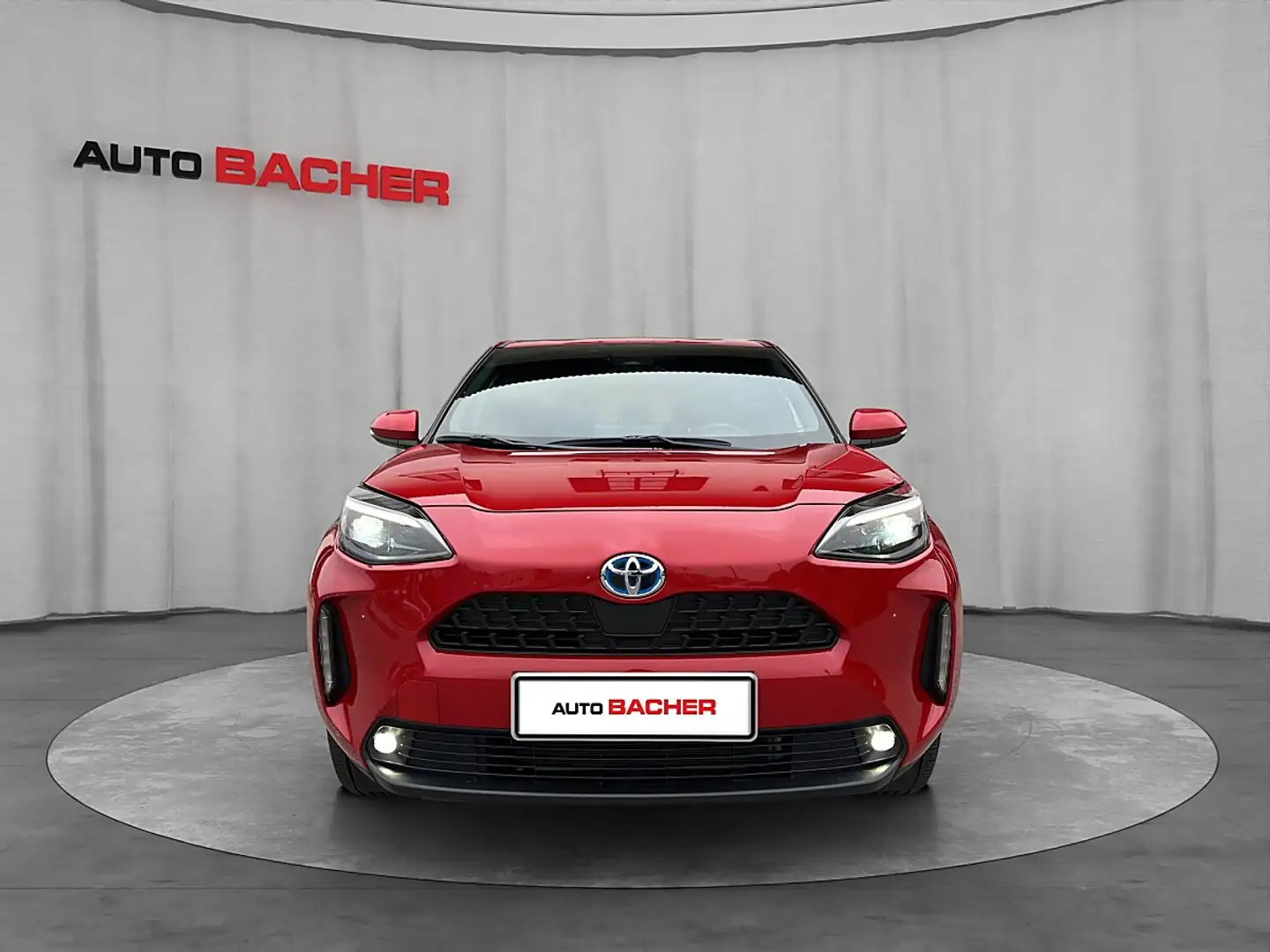 Toyota Yaris Cross 1,5 VVT-i Hybrid Active Drive Aut. Rot - 2