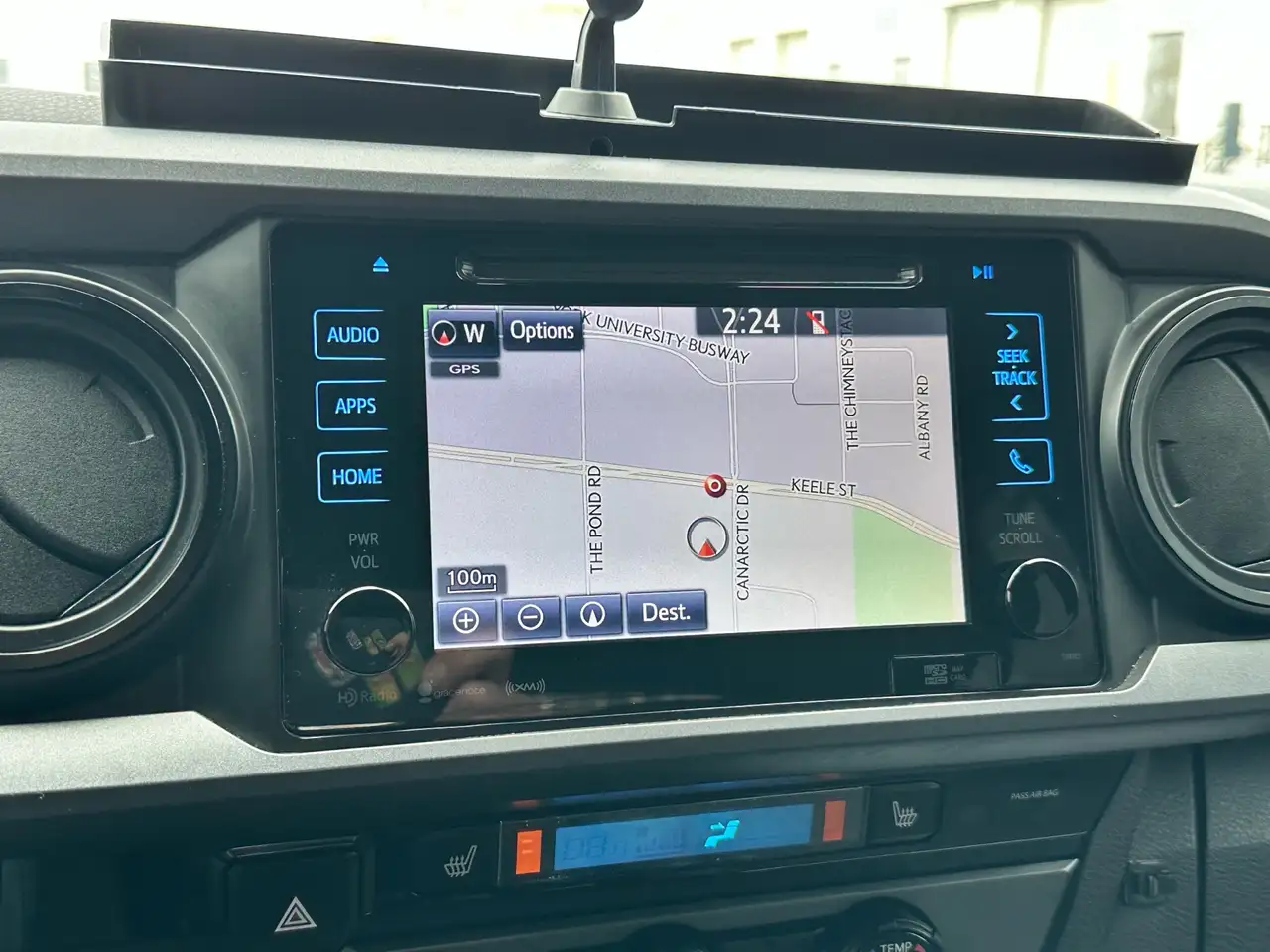 Toyota Tacoma снимка Toyota Tacoma