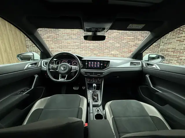 Volkswagen Polo view 14