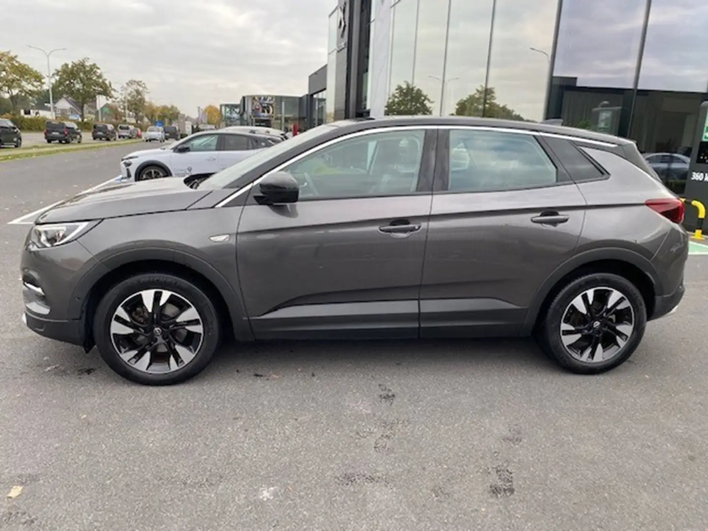 Opel Grandland X Edition 1.2 130pk *automaat* Grijs - 2