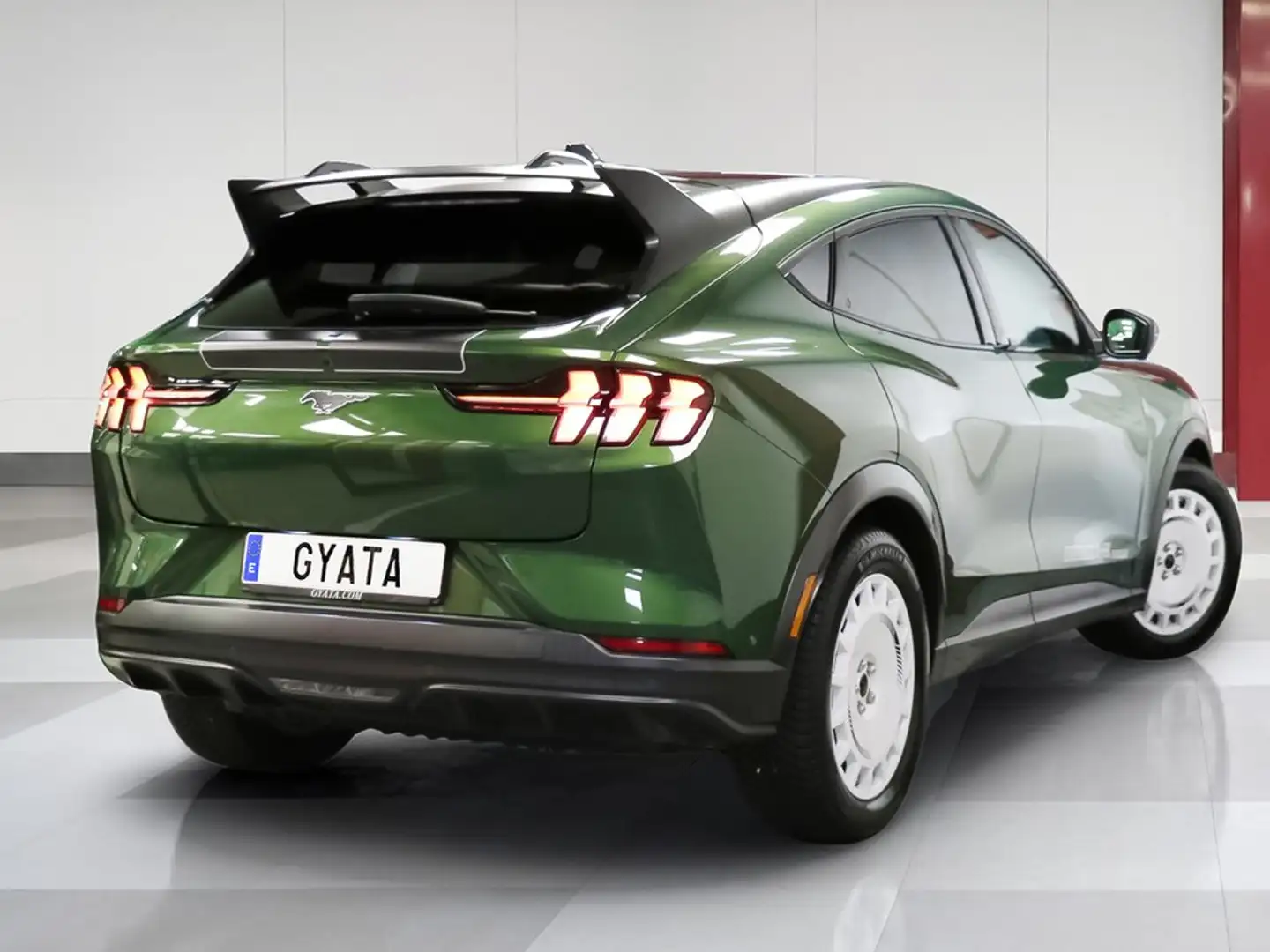 Ford Mustang Mach-E GT AWD Rango extendido Verde - 2
