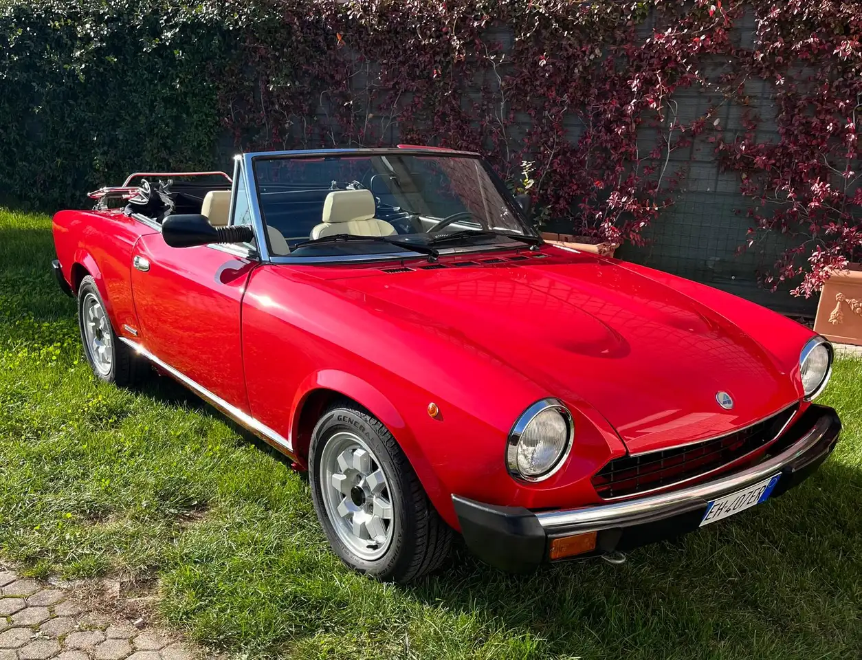 Fiat 124 Spider Spider Azzurra, foto 1