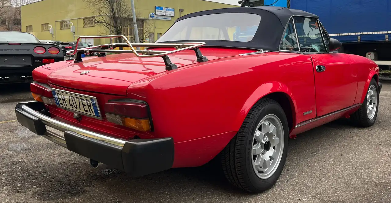 Fiat 124 Spider Spider Azzurra, foto 8