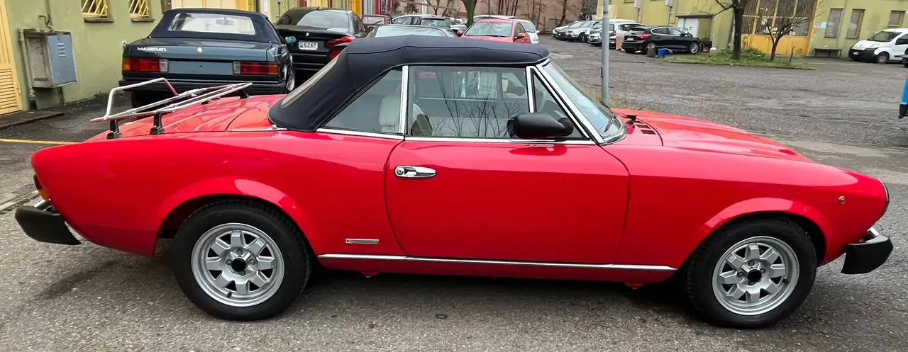 Fiat 124 Spider Spider Azzurra, foto 7