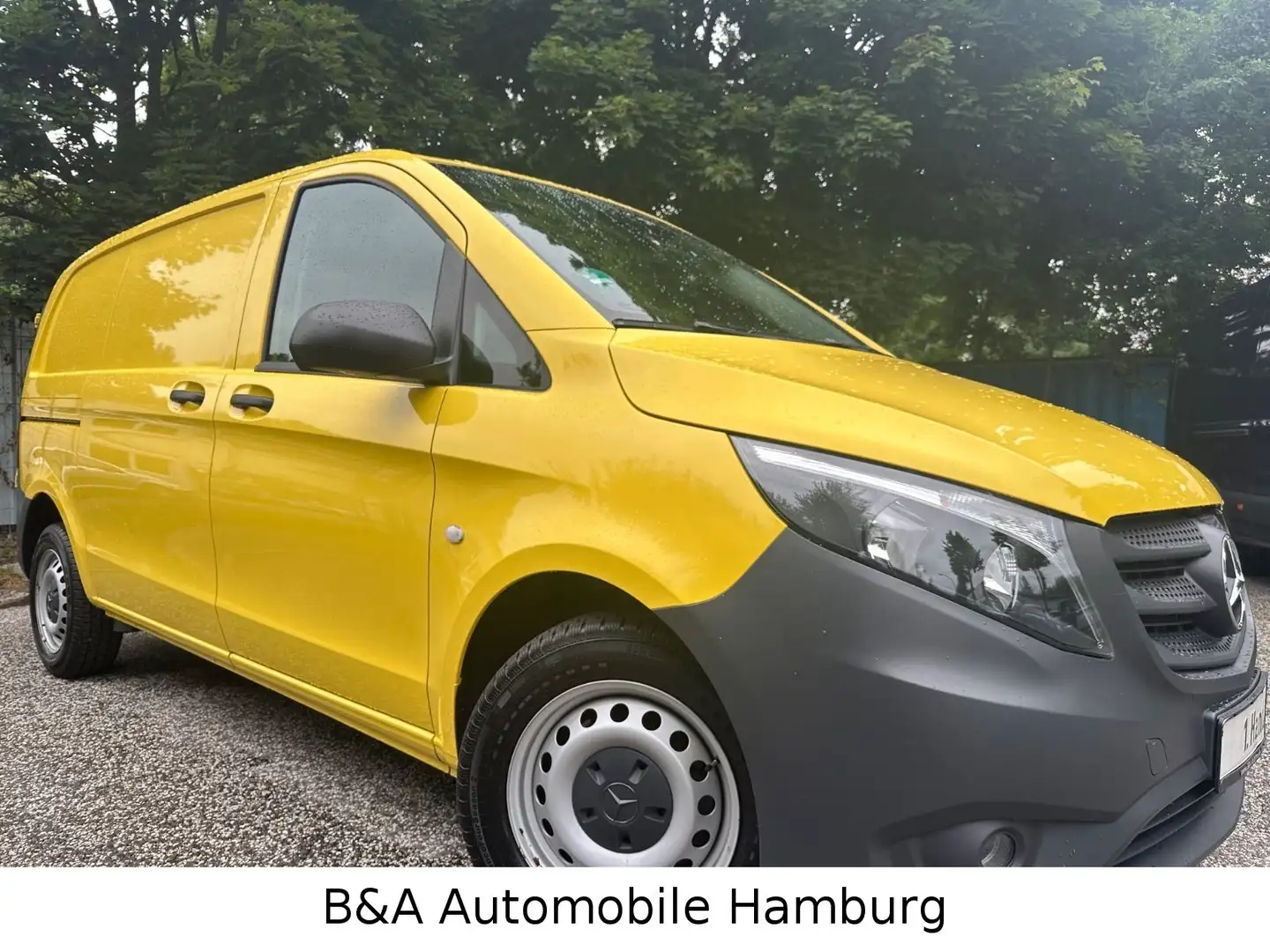 Mercedes-Benz Vito Kasten FWD kompakt 1 Hand+Tüv/Au Neu Gelb - 1