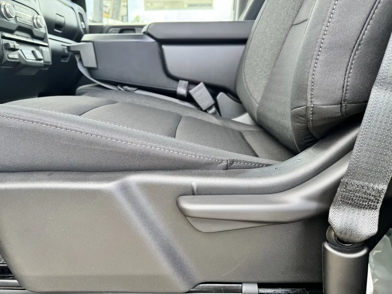 GMC Sierra 3500HD снимка GMC Sierra 3500HD