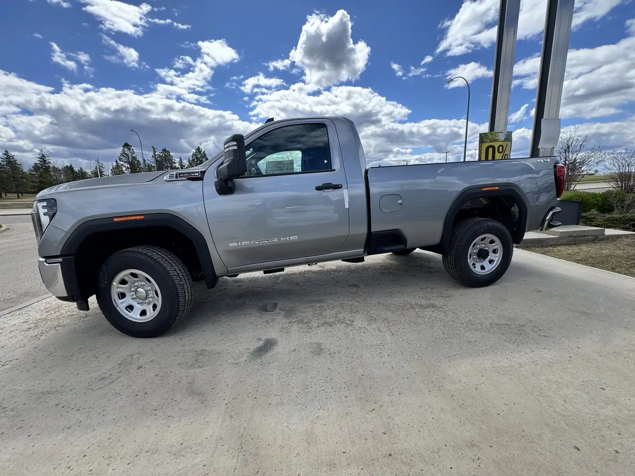 GMC Sierra 3500HD снимка GMC Sierra 3500HD