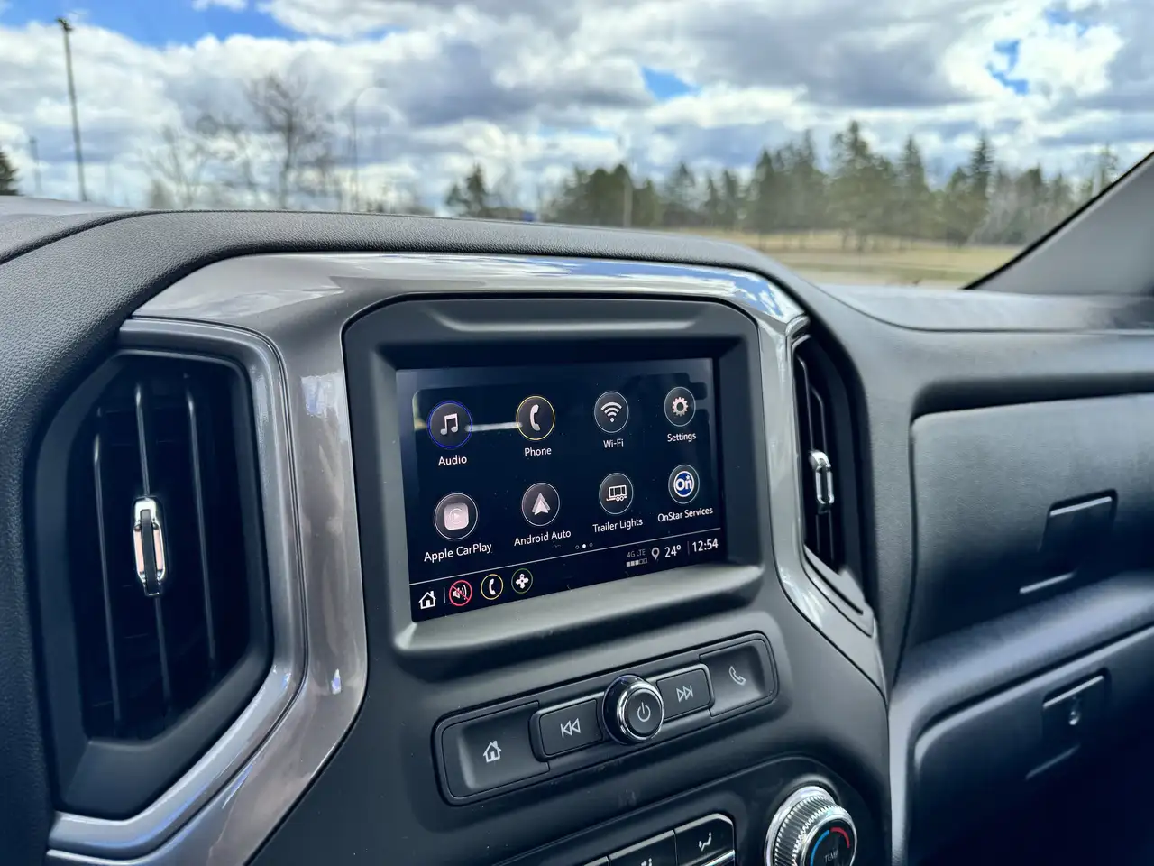 GMC Sierra 3500HD снимка GMC Sierra 3500HD