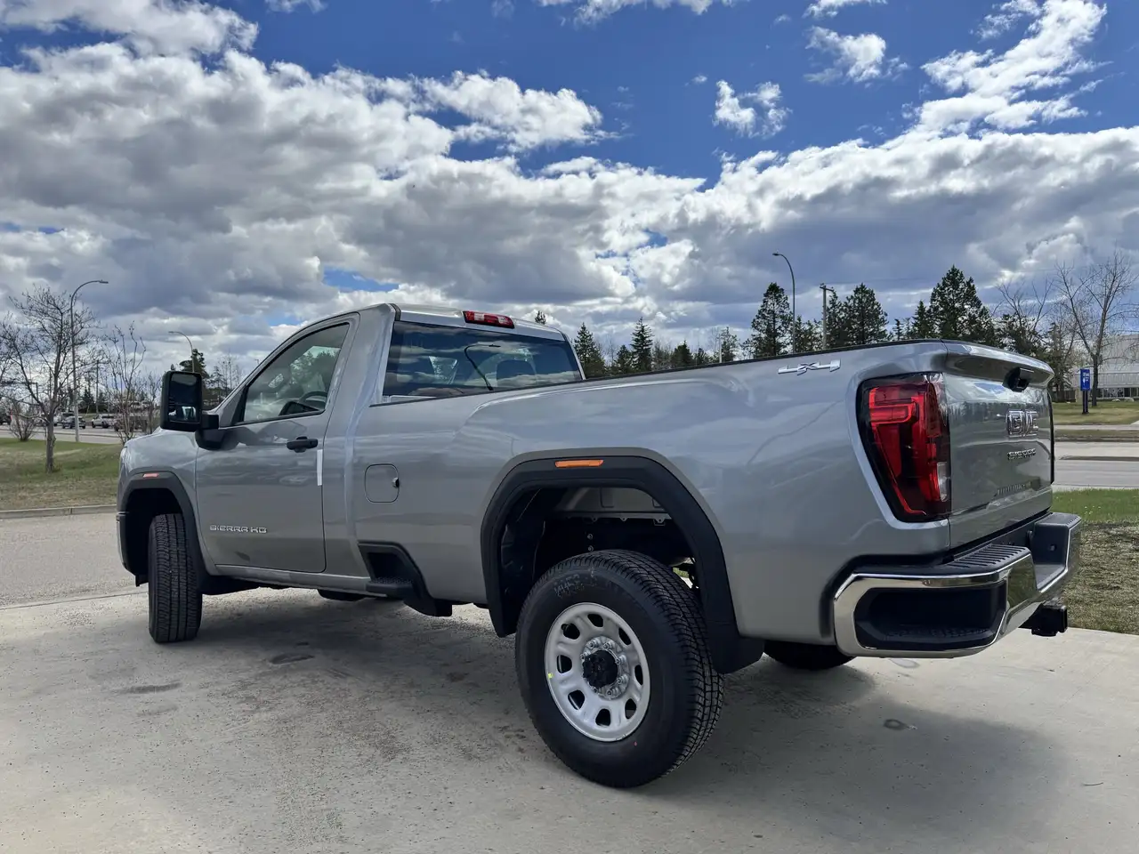 GMC Sierra 3500HD снимка GMC Sierra 3500HD