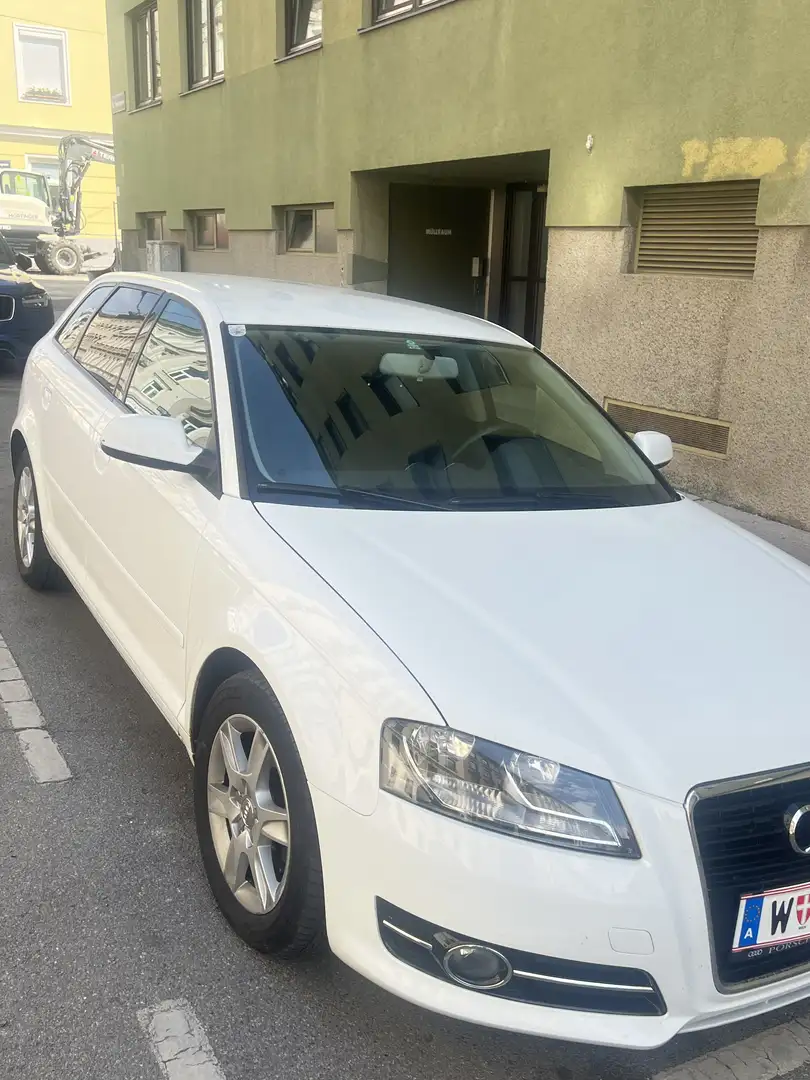 Audi A3 SB Ambiente 1,6 TDI DPF - 2
