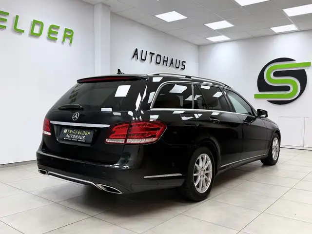 Mercedes-Benz E-Class view 7