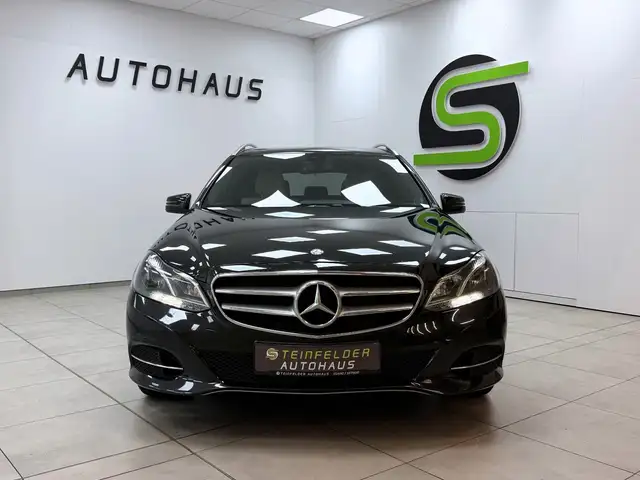 Mercedes-Benz E-Class view 2