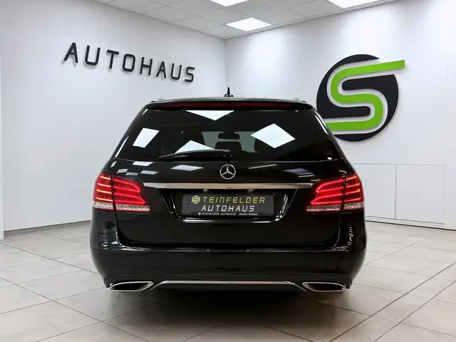 Mercedes-Benz E-Class view 6