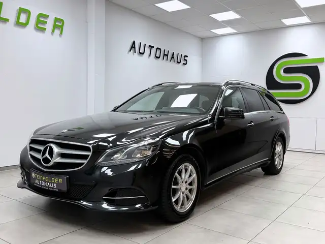 Mercedes-Benz E-Class view 3
