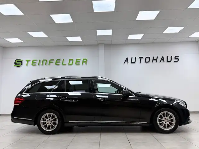 Mercedes-Benz E-Class view 8