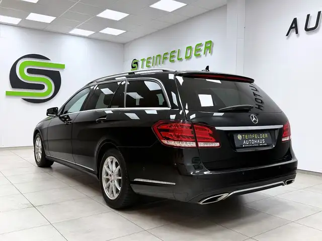 Mercedes-Benz E-Class view 5