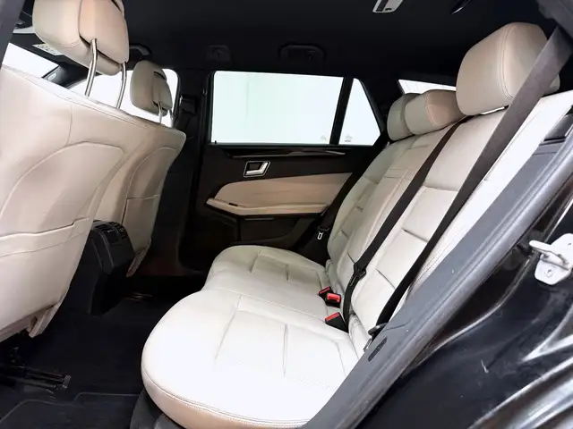 Mercedes-Benz E-Class view 14