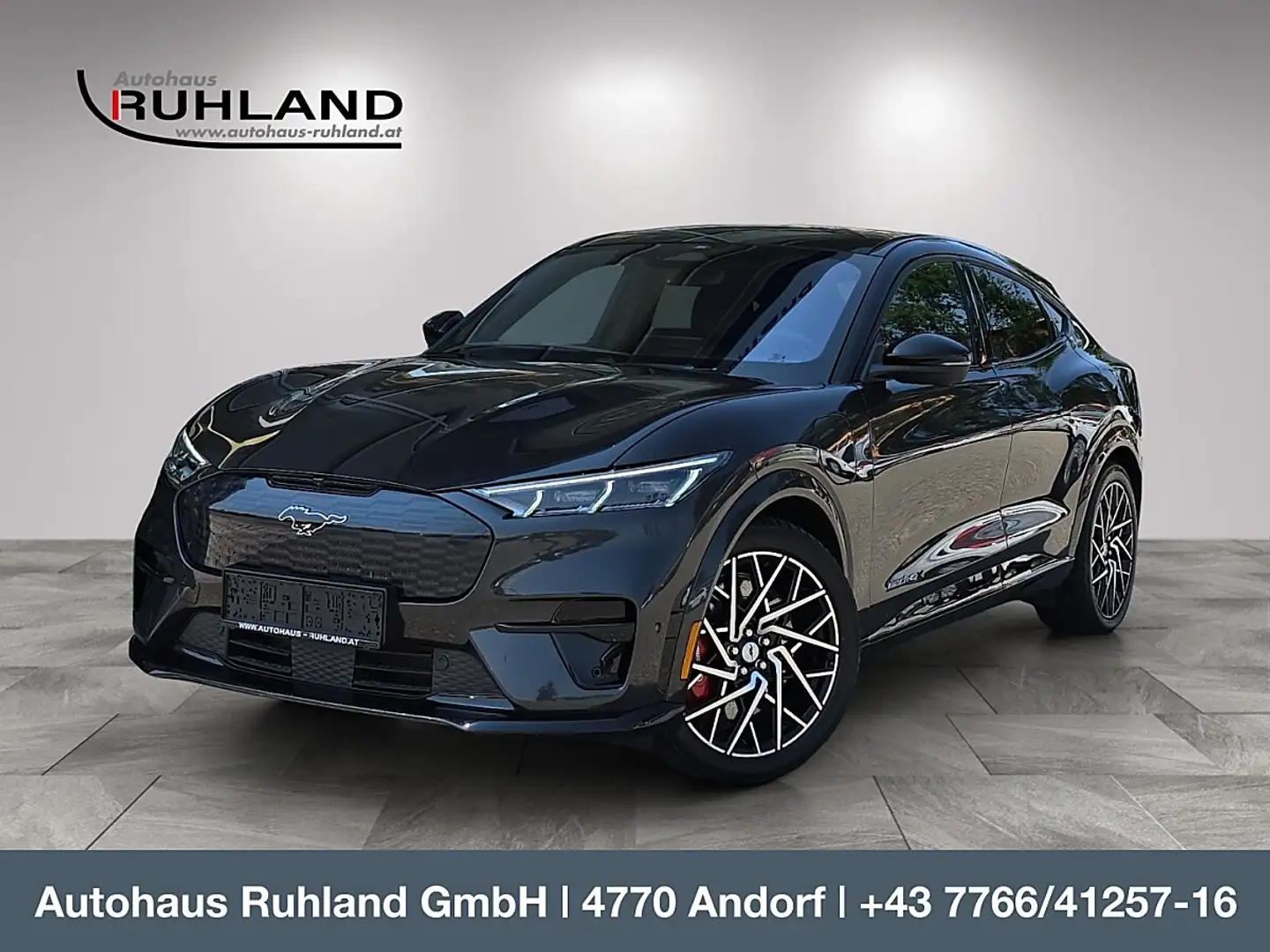 Ford Mustang Mach-E AWD Elektro GT Grau - 1