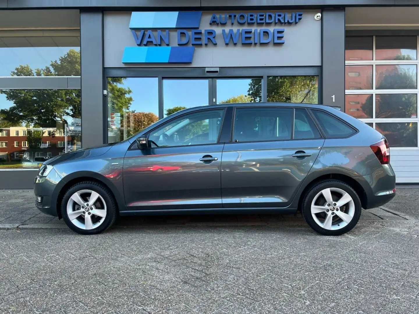 Skoda Rapid/Spaceback 1.0 TSI Greentech  Clever Gris - 1