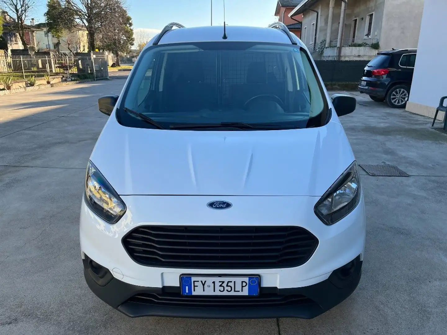 Ford Transit Courier 1.5 TDCi 75CV Van Blanc - 2
