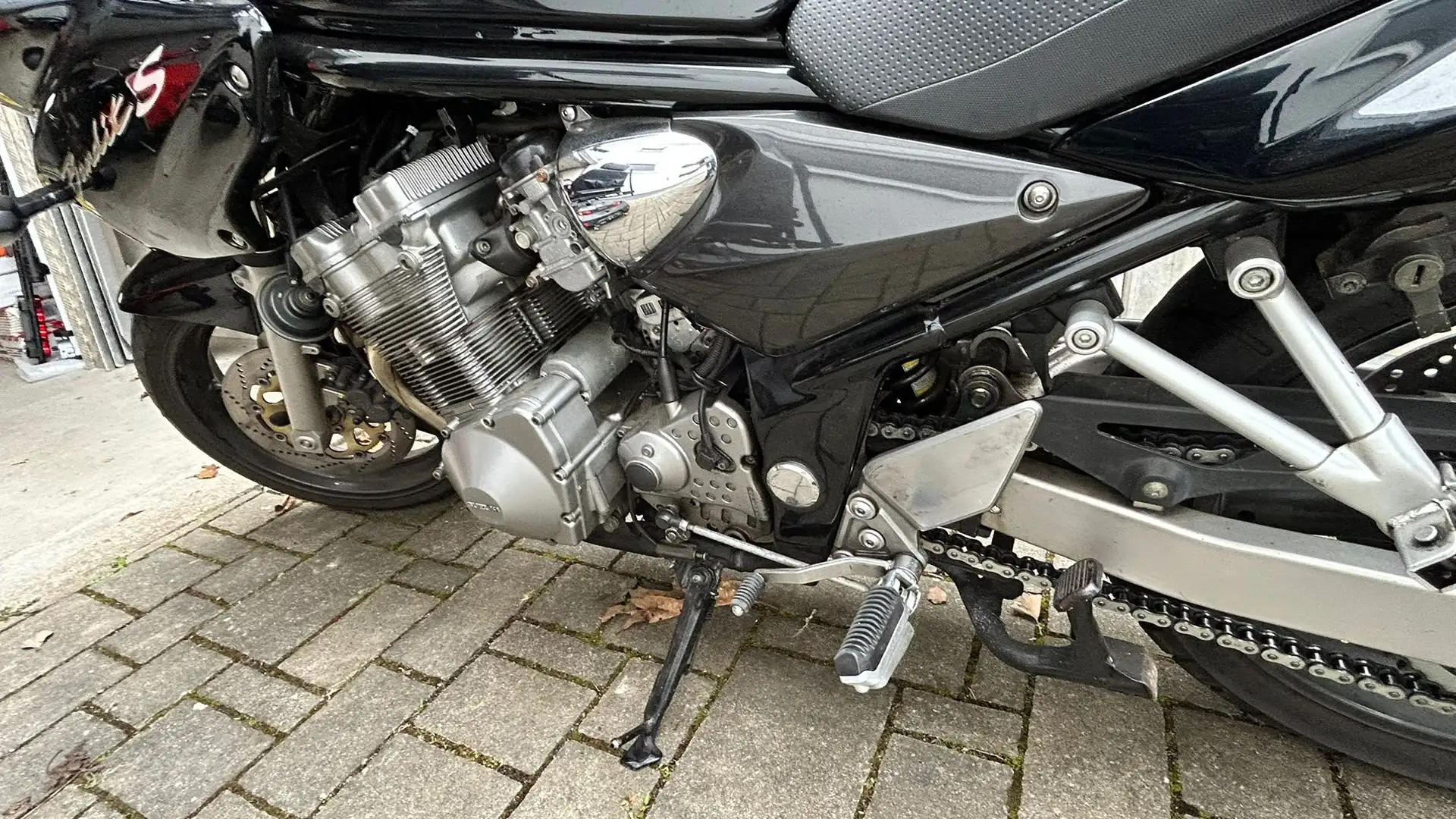 Suzuki Bandit 600 GSF 600 S Negro - 2