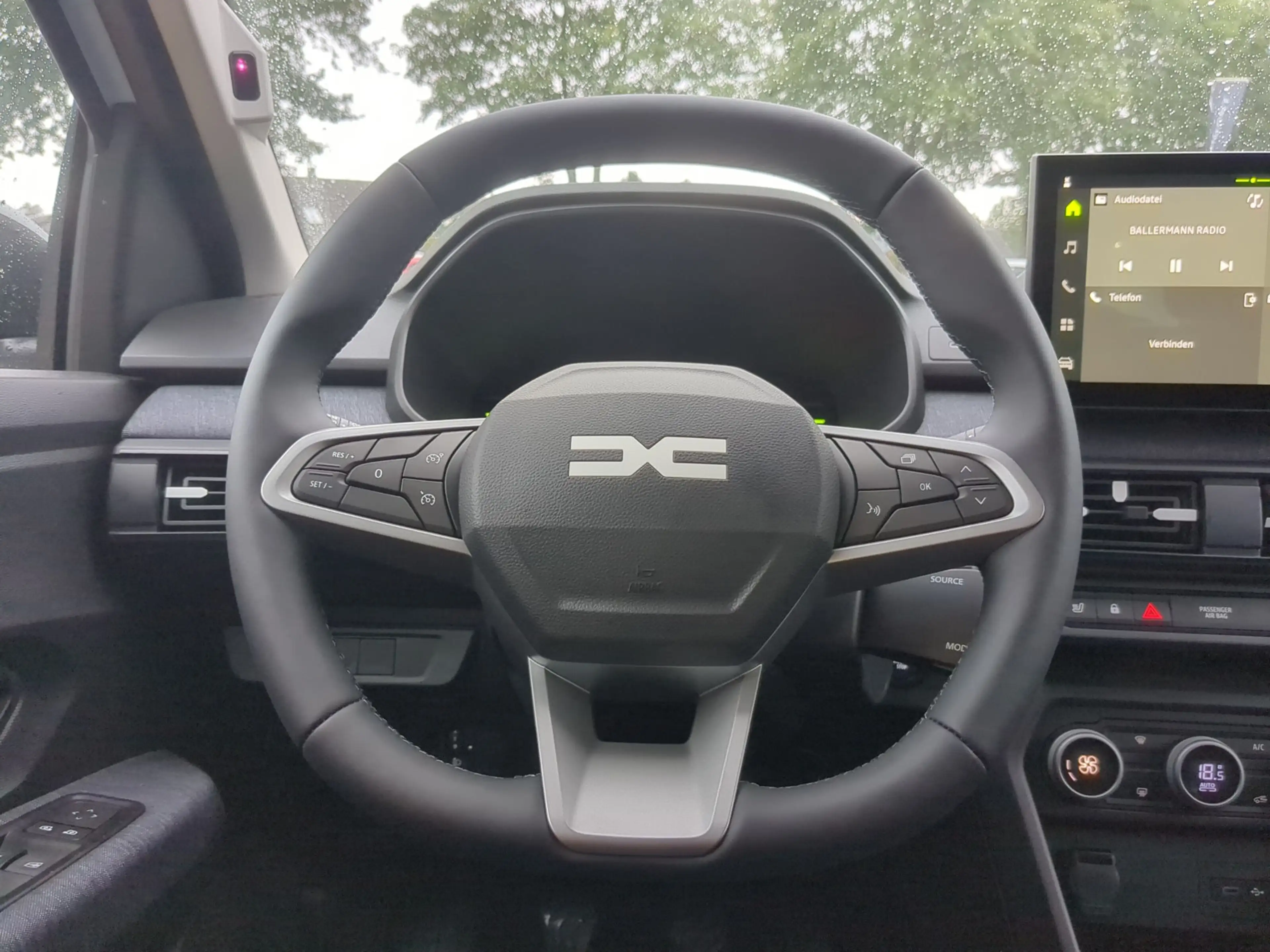 Dacia Sandero TCe 100 Journey SHZ RFK PDC LED — photo 7