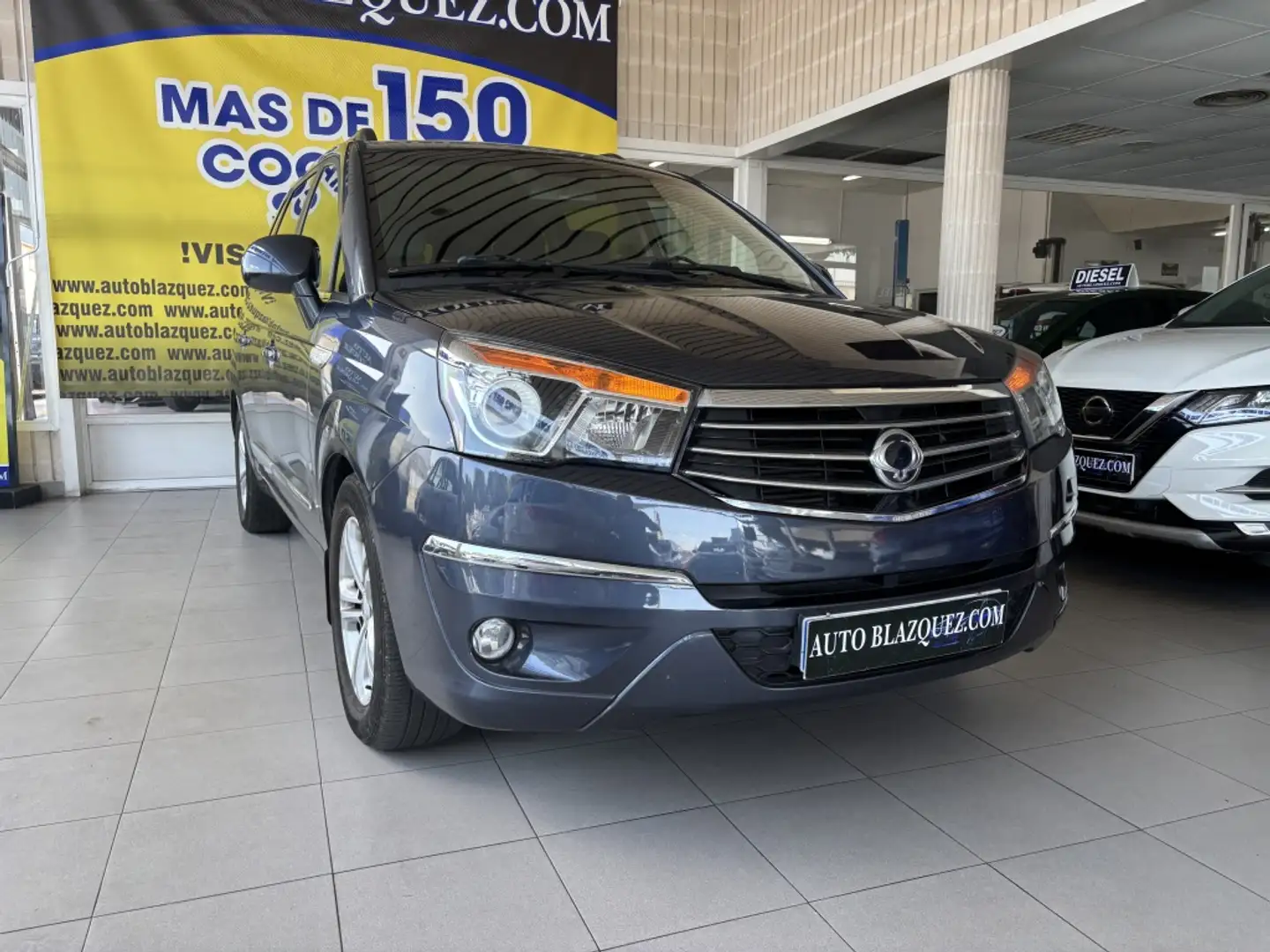 SsangYong Rodius D22T Line Bleu - 1