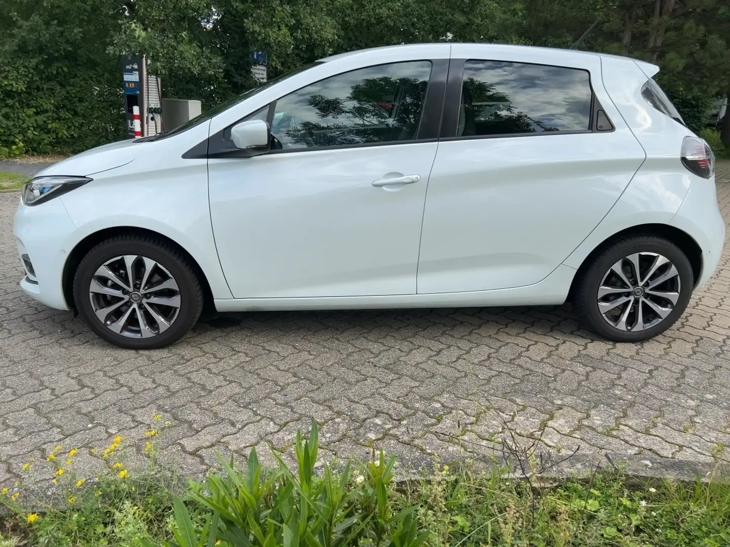 Renault ZOE R135 ZE50 Intens *CCS,Navi,PDC,SHZ,GJR* Kaufbatterie Weiß - 2