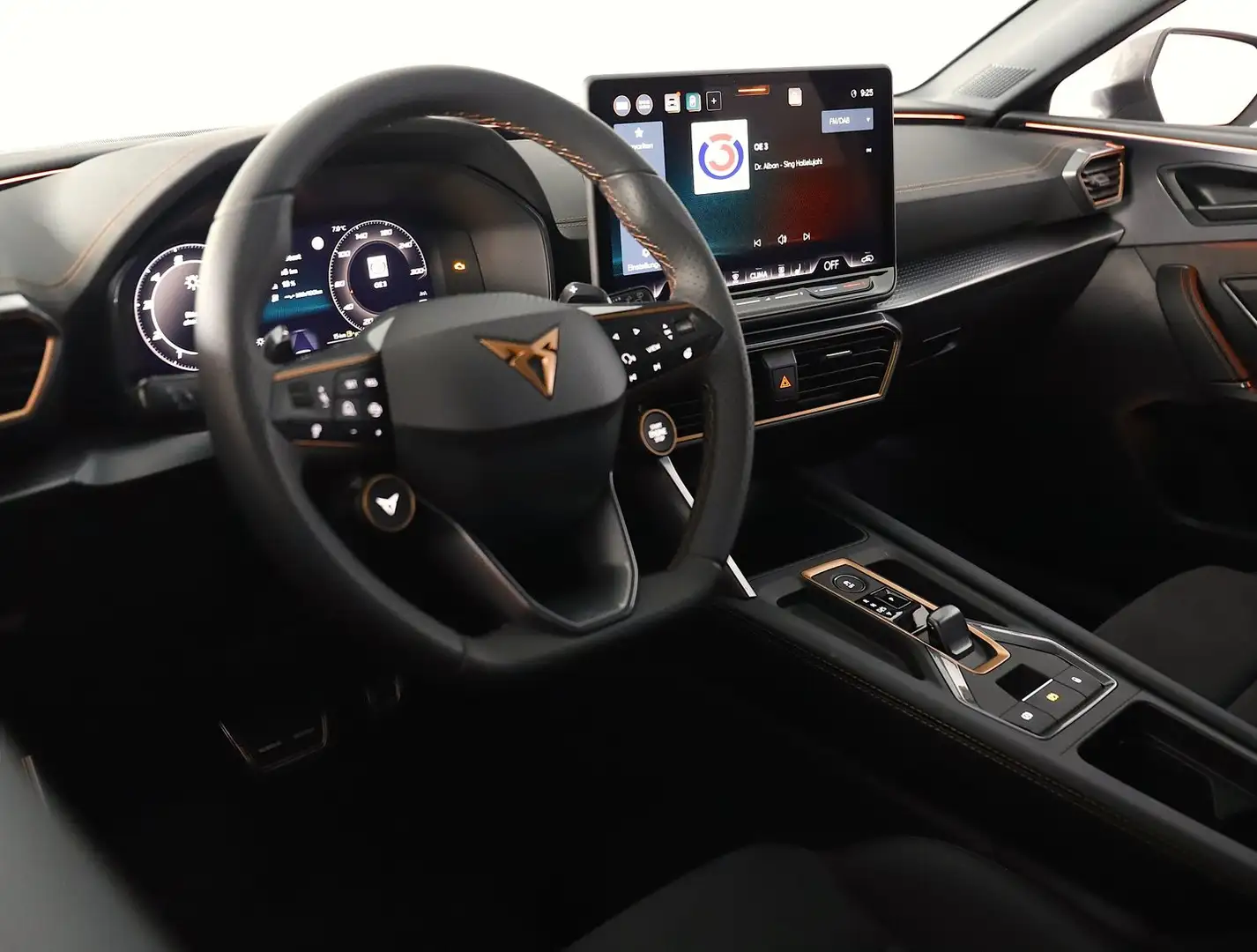 CUPRA Leon VZ e-HYBRID 200/272 Grau - 2