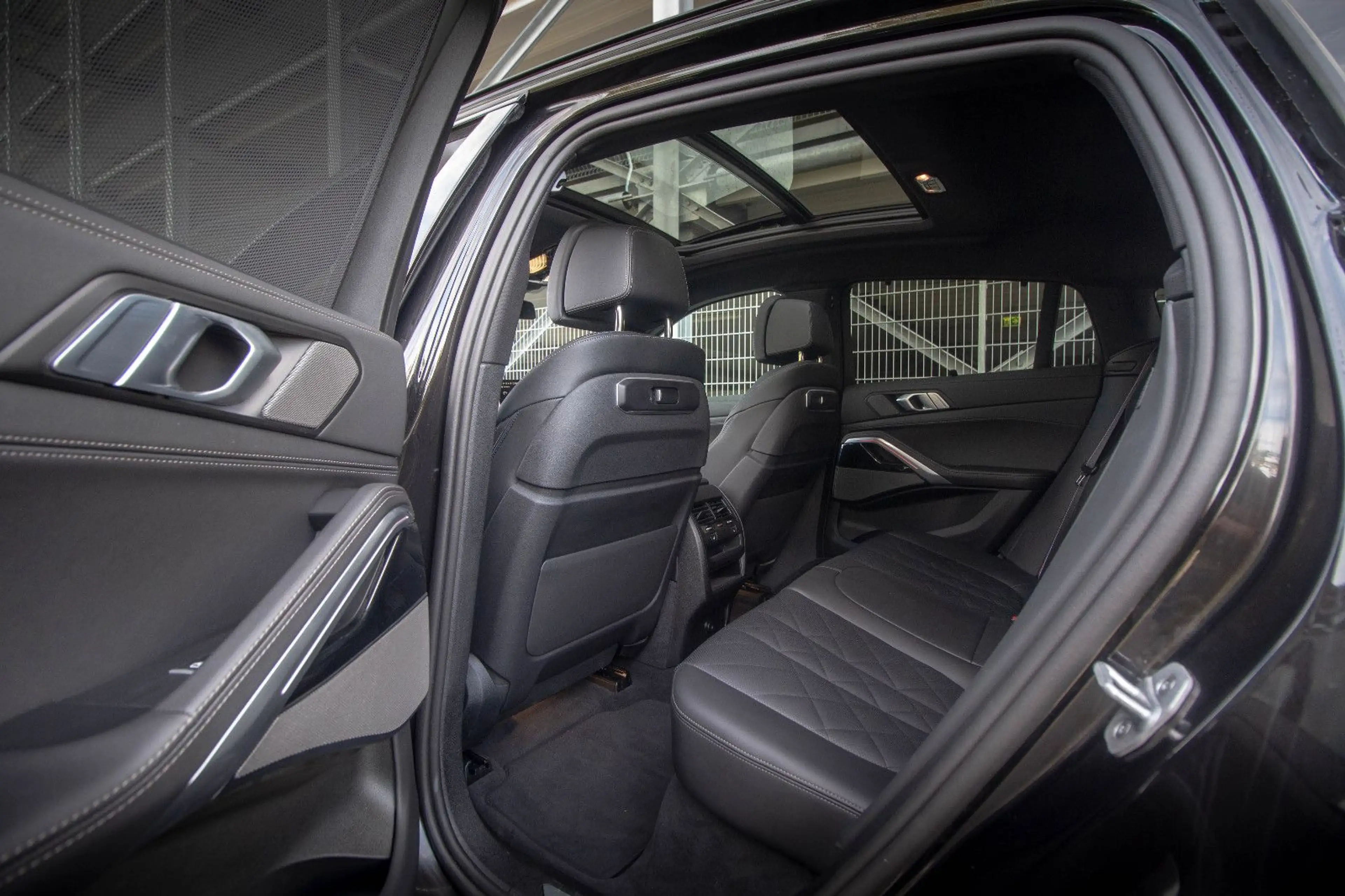 BMW X6 30d xDrive*M Sport PRO*360°KAM*PANO*HA-LENKUN — photo 14