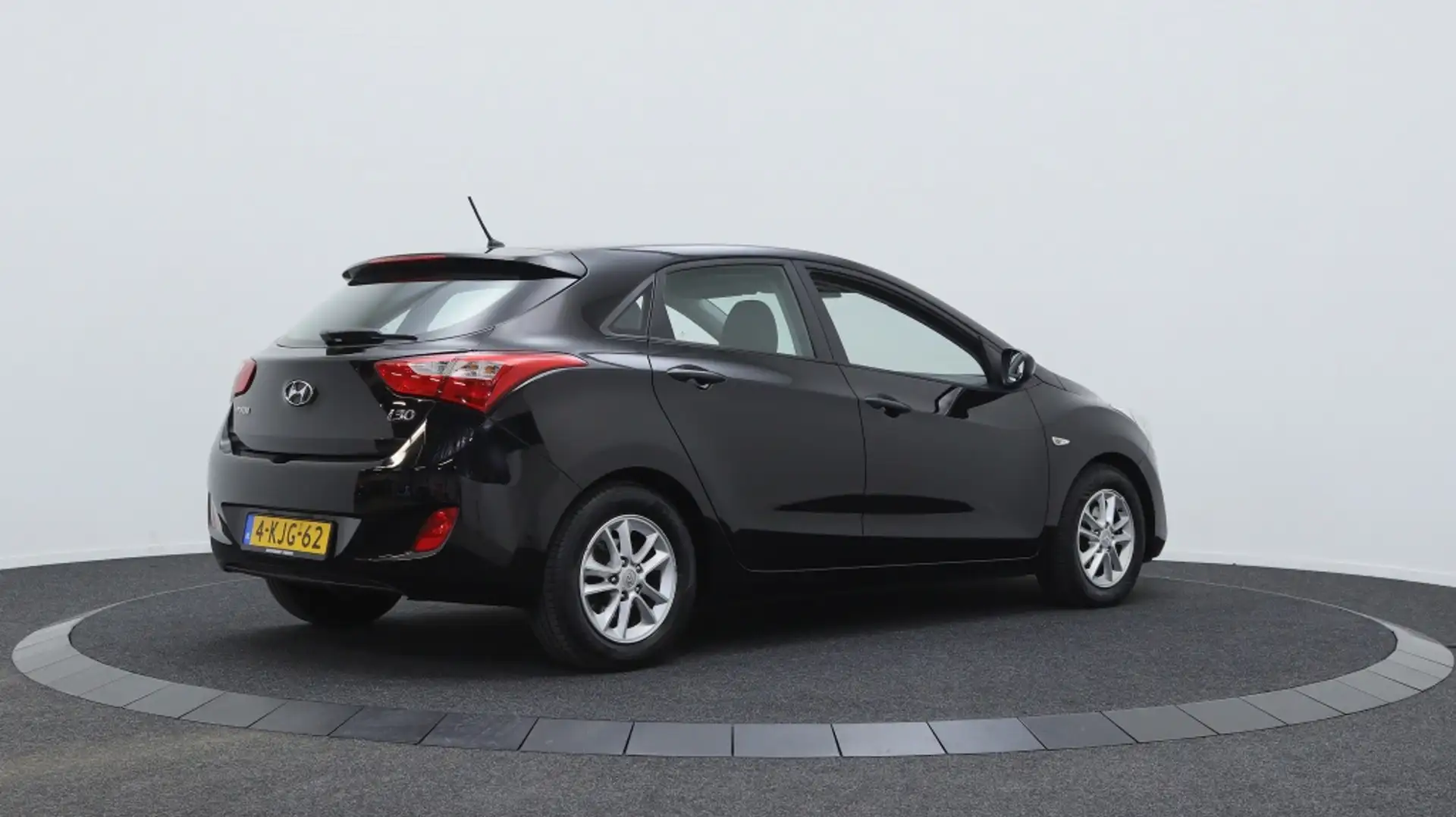 Hyundai i30 1.4i i-Drive Cool | Airco | Noir - 2