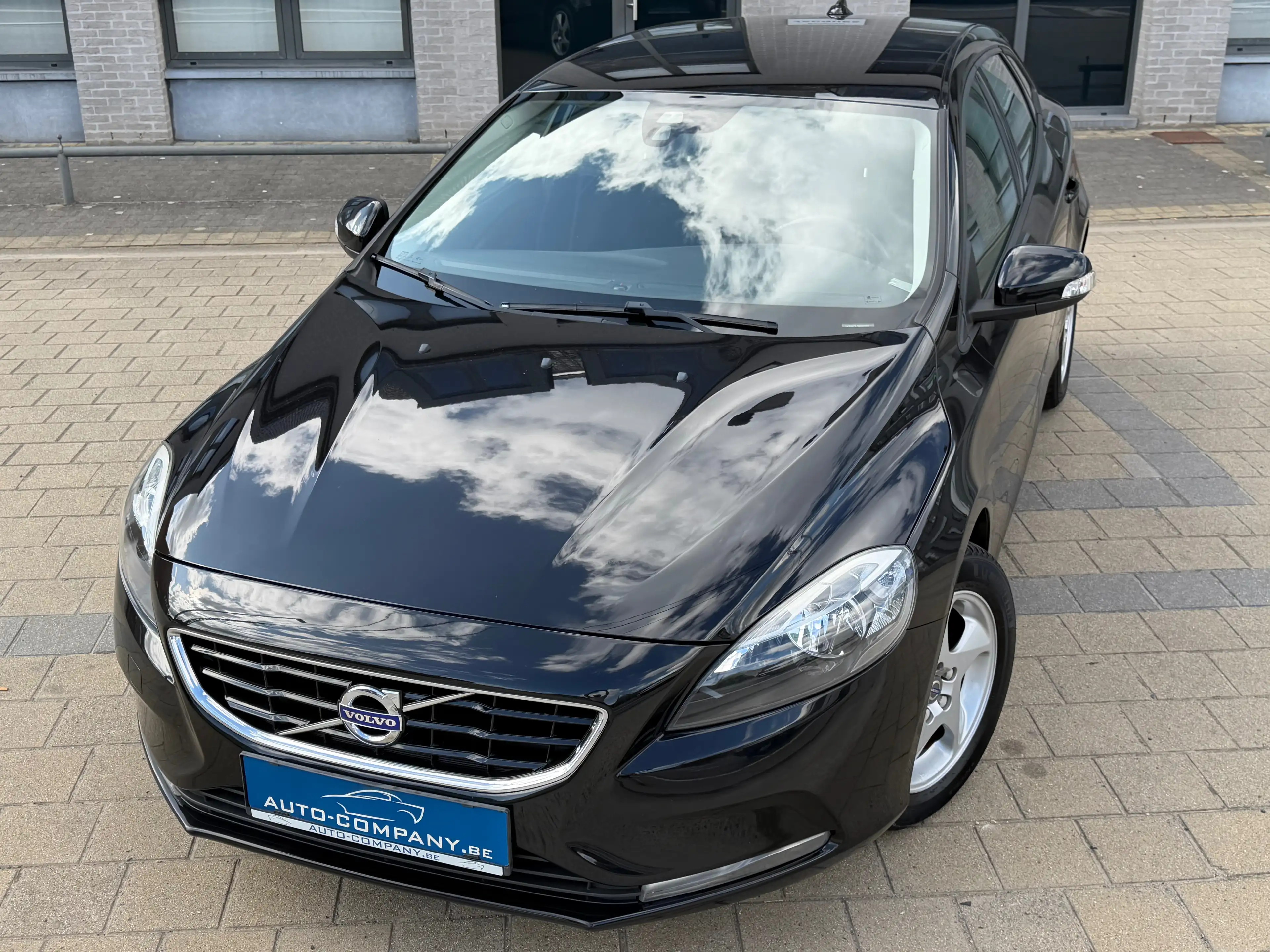 Volvo V40 V40 2.0 T2 Eco — photo 14