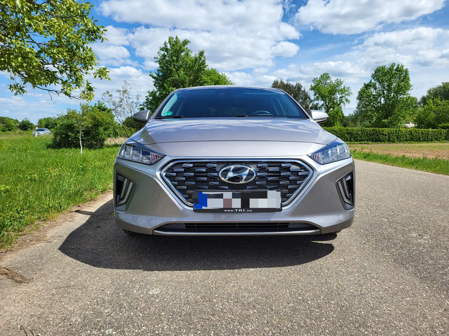 Hyundai IONIQ PLUG-IN HYBRID 1.6 Style GARANTIE 8-fach Alu LED Grey - 2