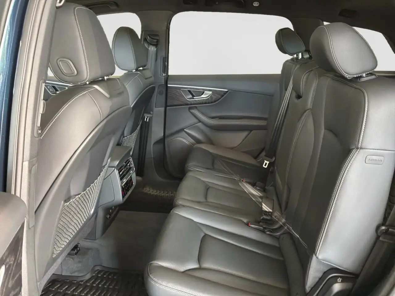 Audi Q7 снимка Audi Q7