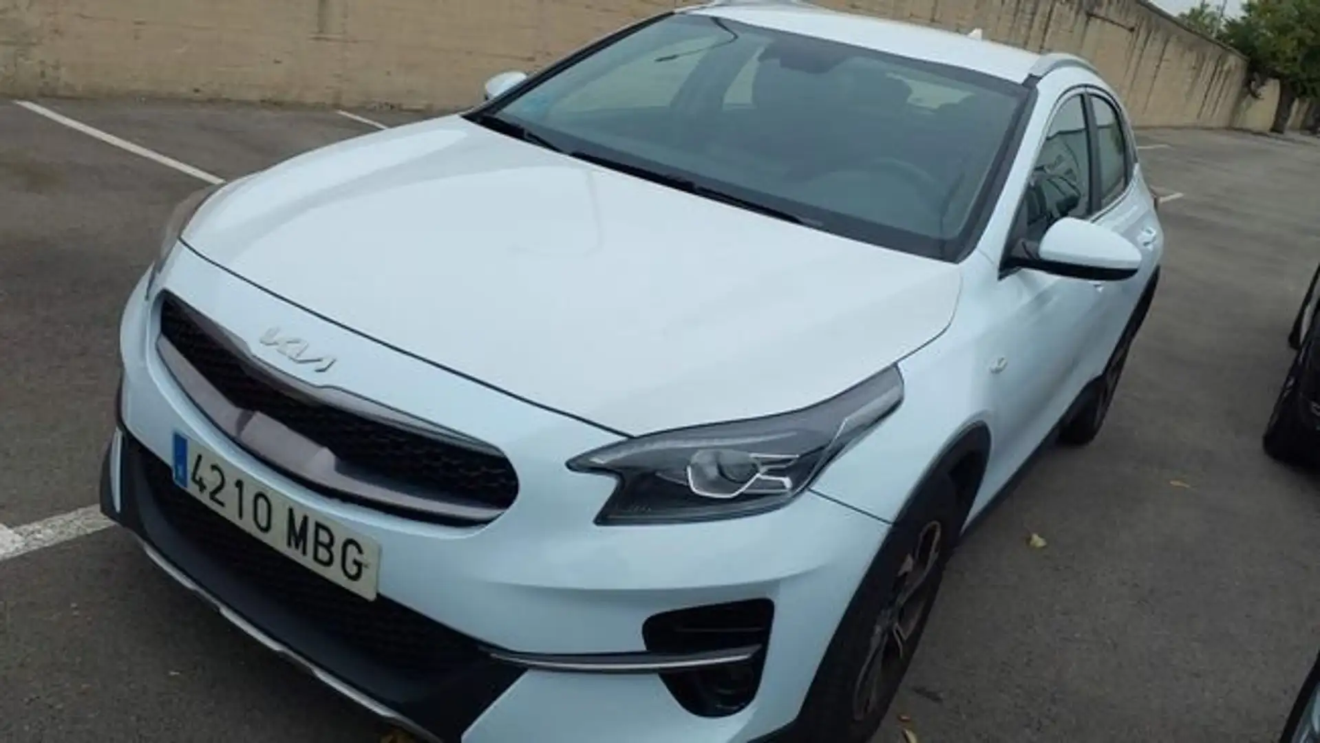 Kia XCeed 1.0 T-GDi Drive Blanco - 1